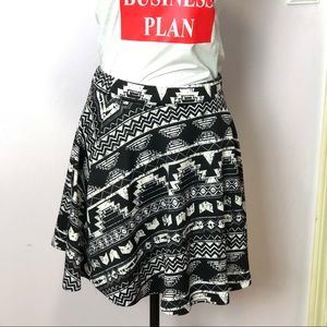 Rue 21 Multi Print Black and White Skirt